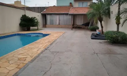 Casa para Venda em Limeira, Parque Residencial Stahlberg, 2 dormitórios, 1 suíte, 1 banheiro, 6 vagas