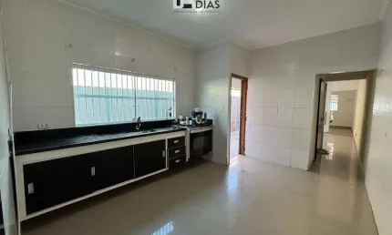 Casa para locação na vila antártica- 2 dormitórios, 100m² por $2.500,00 aluguel