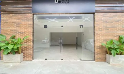 Loja comercial para aluguel no bairro canto do forte