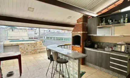 Triplex geminado com piscina a venda no boqueirão - 3 dormitórios e mobiliado!