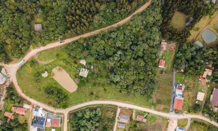 Chácara / sítio com 3 quartos à venda na Municipal Francisco Schena, 694, Roseira, Campina Grande do Sul, 170 m2 por R$ 950.000