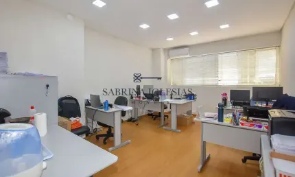 Sala comercial à venda na Rua Emiliano Perneta, 390, Centro, Curitiba, 22 m2 por R$ 180.000