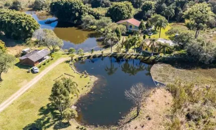 Chácara com 4 dormitórios à venda, 9642 m² por R$ 1.400.000,00 - Umbará - Curitiba/PR