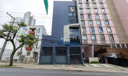 Apartamento com 1 dormitório para alugar, 40 m² por R$ 2.751,65/mês - Centro - Curitiba/PR