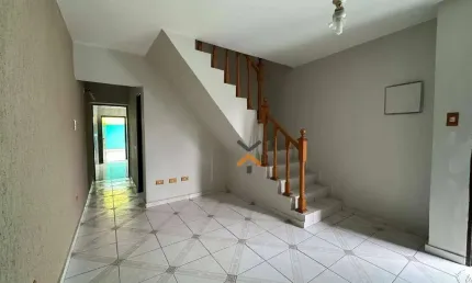 Sobrado com 2 dormitórios à venda, 142 m² por R$ 450.000,00 - Parque Gerassi - Santo André/SP