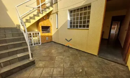 Sobrado com 3 dormitórios para alugar, 202 m² por R$ 6.750,01/mês - Vila Floresta - Santo André/SP