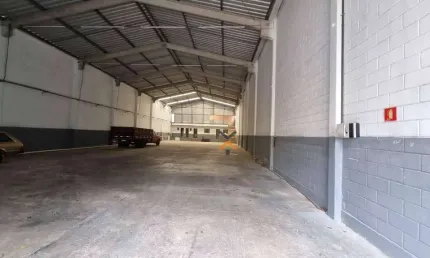 Galpão para alugar, 650 m² por R$ 24.500,00/mês - Vila Lucinda - Santo André/SP