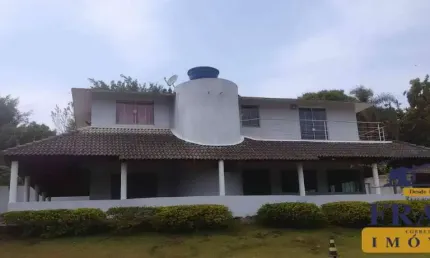 CHÁCARA ARAÇOIABA DA SERRA C/ 500 M² / 05 QUARTOS SENDO 02 SUÍTES / 10 VAGA