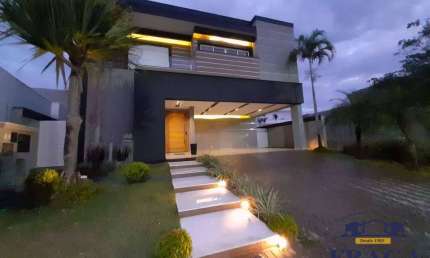 CASA EM CONDOMÍNIO C/ 400 M² / 04 SUÍTES / 04 VAGAS