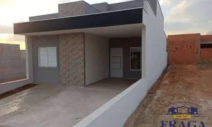 CASA EM CONDOMÍNIO C/ 104 M² / 03 QUARTOS SENDO 01 SUÍTE / 03 VAGAS