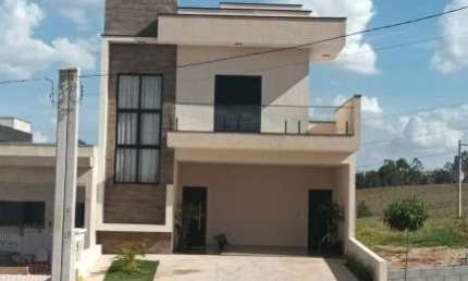 CASA EM CONDOMÍNIO C/ 155 M² / 03 QUARTOS SENDO 02 SUÍTES / 02 VAGAS