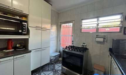 ✅ Sobrado com 3 dormitórios, sendo 1 suíte, em via pública - Osasco