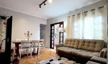 ✅  Casa térrea com 2 dormitórios, em via pública - Cotia