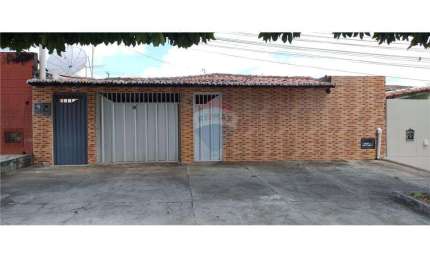 2 Casas amplas com 206 m² área útil  - Redinha próximo ao Caju Society - ótimo preço