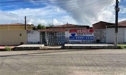 CASA À VENDA NO BAIRRO POTENGI - (CONJUNTO PANATIS)./ ACEITAMOS FINANCIAMENTO