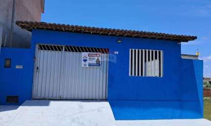 CASA COM GARAGEM AMPLA E DOIS QUARTOS EM UMA ÓTIMA LOCALIZAÇÃO NO BAIRRO POTENGI