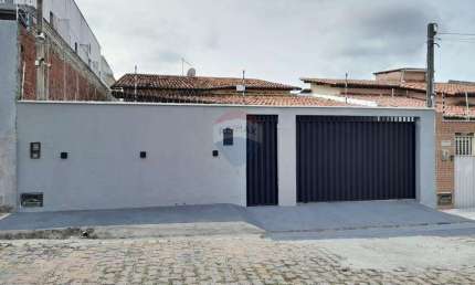 VENDE-SE Casa com 3/4  em Cidade Verde -Parnamirim/RN