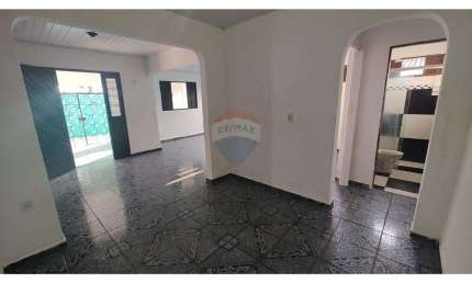 Casa no Potengi - Conj. Santarém - 2 Qtos, 240m², ACEITA FINANCIAMENTO!