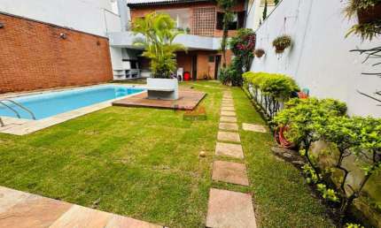 Sobrado 3 Suítes , Piscina 500 metros      Brooklin Paulista   São Paulo