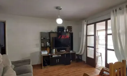 Excelente casa térrea para venda ou locação no Jardim Marajoara com 200m² 3 dormitórios e 3 vagas de garagem .