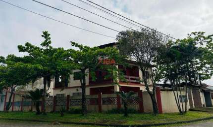 Casa a venda em Itanhém, a 50 metros da praia, da varanda você tem a vista do mar