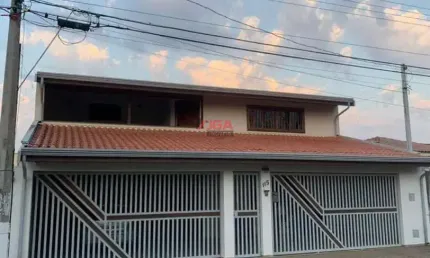 Imperdível sobrado à venda em Hortolândia-SP, Jardim Santa Izabel: 5 quartos, 2 suítes, 1 sala, 3 banheiros, 3 vagas, 300m².