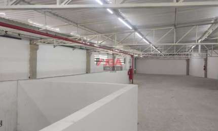 Locação de Galpão Comercial em Santo Amaro, São Paulo-SP: 9 Vagas de Garagem e 1.320m² de Área Disponíveis!