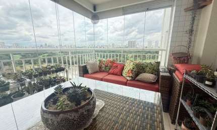 Apartamento a Venda no Condominio Magic Resort, lazer de club, na Zona Sul de São Paulo