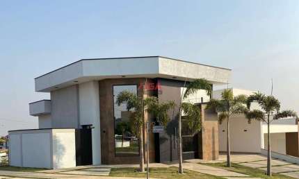 Casa de alto padrão no Jardim Residencial Viena, Indaiatuba - SP: 3 quartos, 3 suítes, 3 salas, 5 banheiros, 4 vagas, 206,32 m².