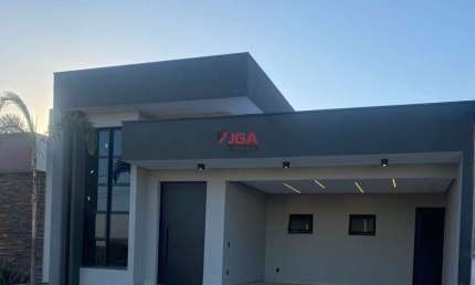 Casa em Condomínio à Venda em Indaiatuba-SP: Jardim Residencial Viena, 3 Quartos, 1 Suíte, 2 Salas, 4 Vagas de Garagem, 150m². Venha Conferir!