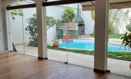 Sobrado de luxo no Planalto Paulista, São Paulo- 4 suítes, 4 salas, 7 banheiros, 4 vagas, 500m². Venda ou locação!