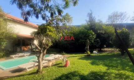 Chácara Comercial à Venda em Hortolândia-SP, Jardim Boa Vista: 4 Quartos, 2 Salas, 4 Banheiros, 4 Vagas de Garagem, 250m²!