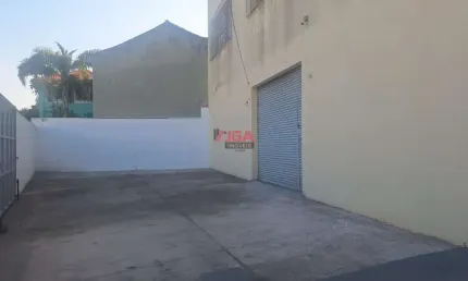 Galpão Comercial para Locação em São Paulo-SP, Jardim da Pedreira: 2 Banheiros, 6 Vagas de Garagem, 210m² Área