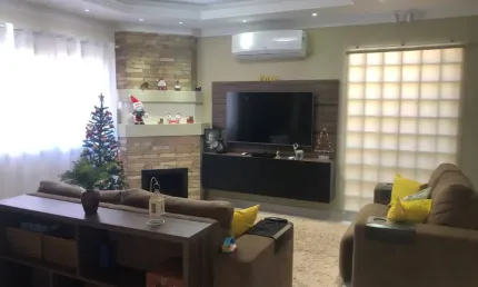 Linda casa totalmente mobiliado, pronto para morar.