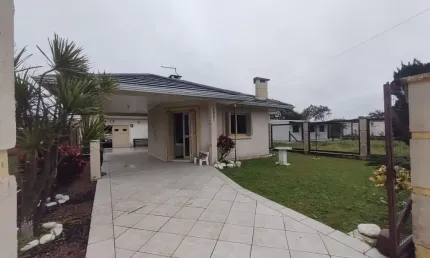 Casa residencial à venda em arroio do sal.aproveite esta oportunidade única de adquirir uma casa mobiliada na praia.