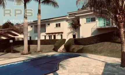 Casa espetacular no condominio flamboyant, dentro de atibaia, excelente padrão de acabamento. condominio conta com excelente área verde e de lazer!