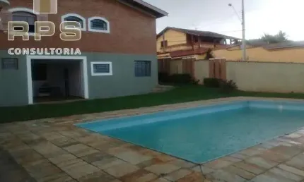 Imperdível oportunidade: Casa à venda em Atibaia-SP, na Vila Esperia Ou Giglio, com 3 quartos, 1 suíte, 1 sala, 5 banheiros, 6 vagas e 431m².