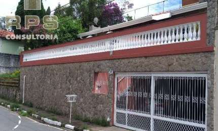 Casa a venda com 04 dormitórios , sala , cozinha , 04 banheiros , 02 vagas na garagem , excelente  localização