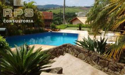 Casa no Condominio Osato, alto padrão, 04 dormitórios sendo 2 suítes 03 salas com lareira 06 banheiros, área gourmet , piscina, aquecimento solar