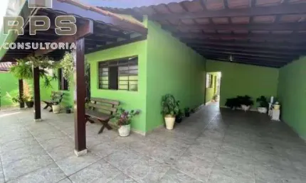 Casa à venda no Jardim dos Pinheiros em Atibaia com 2 quartos e 3 vagas