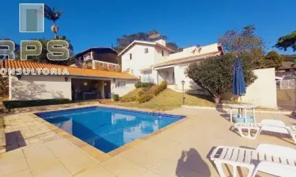 Oportunidade! casa à venda no condomínio flamboyant, dentro de atibaia, excelente localização, aceita permuta 50% do valor do imóvel, lazer completo!