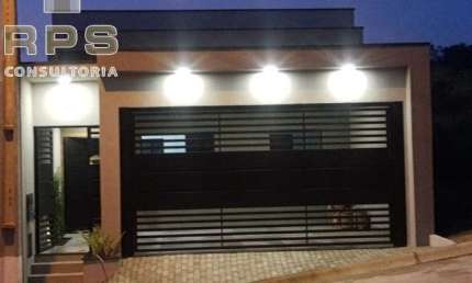 Casa terrea em Bragança Paulista com 3 quartos sendo 1 suite e 2 vagas no Vila Verde