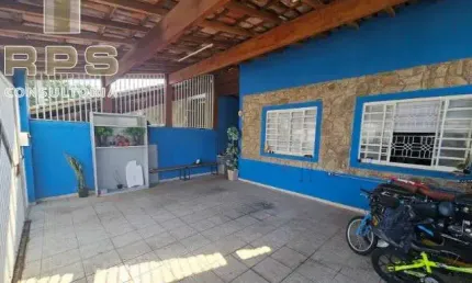 Casa a venda no jardim paulista em atibaia, 3 quartos, 3 salas, 2 vagas de garagem cobertas, 140m² de construção, à poucos metros da alameda lucas