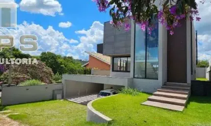 Casa alto padrão, pronta para morar, no condomínio figueira garden em atibaia, à poucos metros do lago, com vista deslumbrante para o lago e montanhas