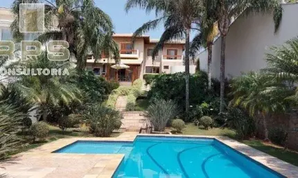 Casa em Condomínio fechado com 4 suites  3 Terraços 1 Sala íntima  (Andar superior ) 1 Sala de estar 1 Sala de tv e sala de jantar  1 Espaço gourmet