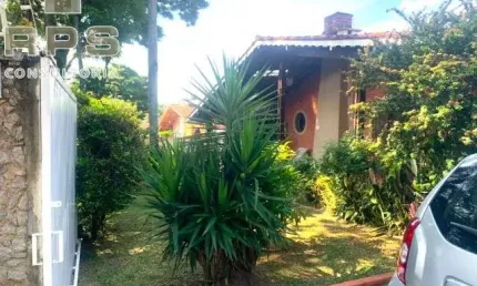 Casa térrea à venda na Vila Giglio,  6 quartos sendo 3 suítes,  edícula, piscina,  churrasqueira, amplo quintal gramado, lareira , 406m2 construída