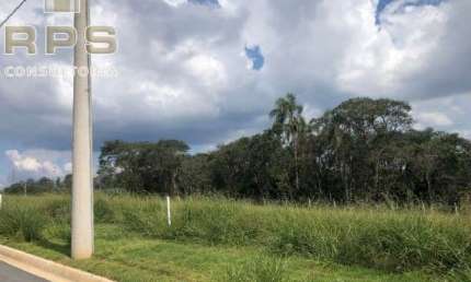 Terreno com ótima topografia no condomínio Elementum em Atibaia com 412m²