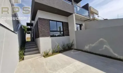 Sobrado no jardim do lago com 3 suítes, quintal e espaço gourmet.
