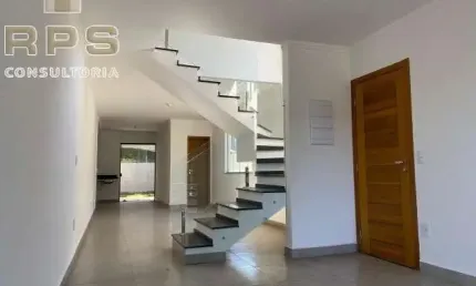 Sobrado no jardim do lago, com 03 suites , 01 com closet .  sala de estar e de jantar  cozinha com copa integrada  lavabo  03 banheiros  lavanderia