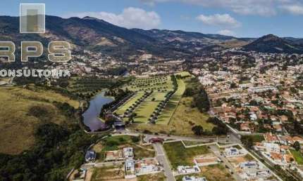Terreno de 478m² a venda no Ecoville em Atibaia, localizado em esquina, com vista deslumbrante para a Pedra Grande, lazer completo,  dentro da cidade!